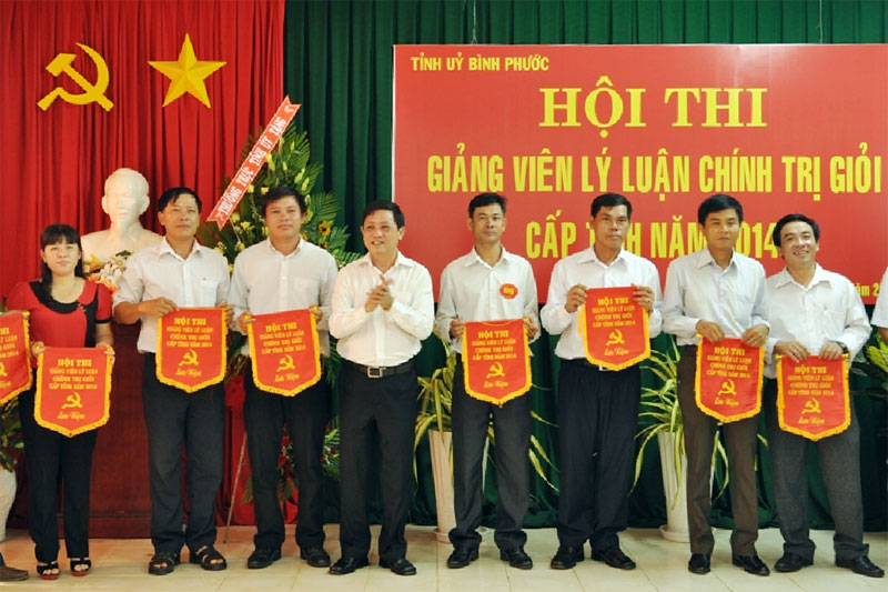 20 thí sinh thi giảng viên lý luận chính trị giỏi cấp tỉnh năm 2014