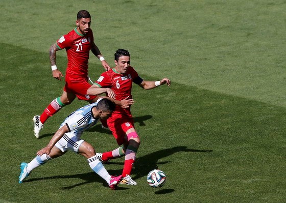 Messi tỏa sáng phút bù giờ, Argentina hạ gục Iran - ảnh 2
