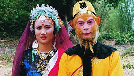 Lục Tiểu Linh Đồng và vợ Vu Hồng trên phim trường Tây Du Ký