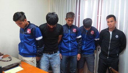 Các cầu thủ đội bóng Đồng Nai bị câu lưu tại cơ quan điều tra