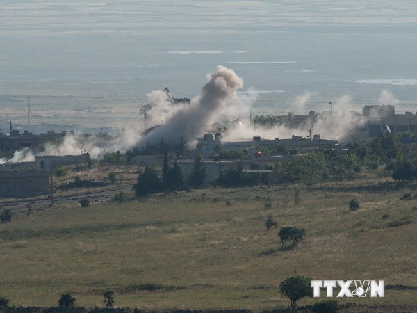 Syria không kích thành trì của phe thánh chiến, 53 người chết