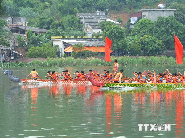 Khai hội mùa Thu Côn Sơn