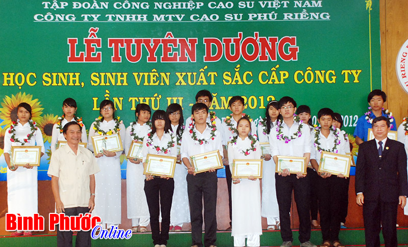 Tiếp sức cho những ước mơ