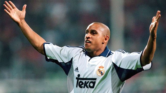  Ronaldo góp mặt trong đội hình xuyên thế kỷ của Real 