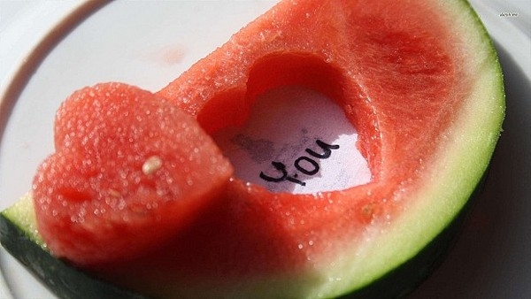 watermelon-slice-in-shape-of-a-heart-96792-f73db