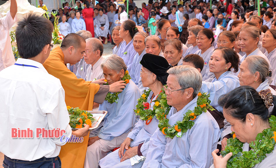 Chữ “hiếu” thời nay