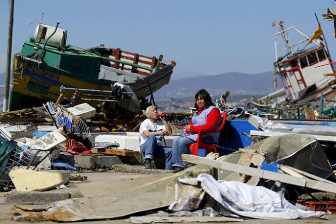 Đống đổ nát sau trận động đất tại Chile - Ảnh: Reuters