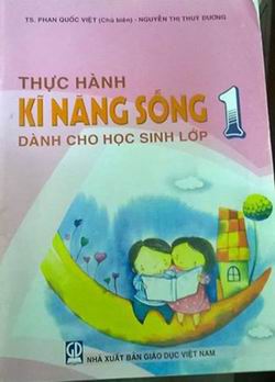 Yêu cầu báo cáo vụ sách dạy trẻ dẫm lên thuỷ tinh