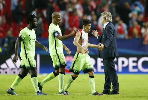 man-city-khoi-dau-sieu-toc-gianh-ve-som-vao-vong-1-8-2