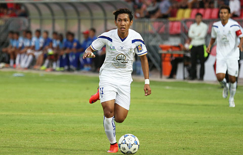 Messi của Campuchia- Chan Vathanaka sánh vai người hùng với cú hattrick vào lưới Tấn Trường