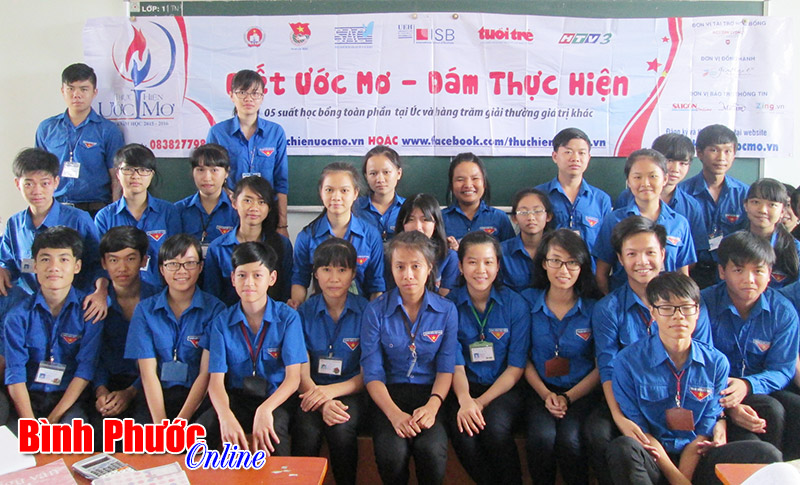 Học sinh trường THPT Hùng Vương tham gia cuộc thi “Thực hiện ước mơ”