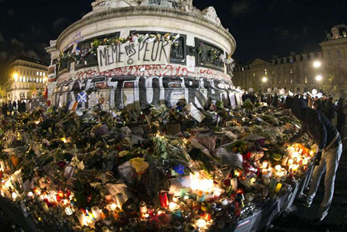 Paris vững vàng trong thử thách