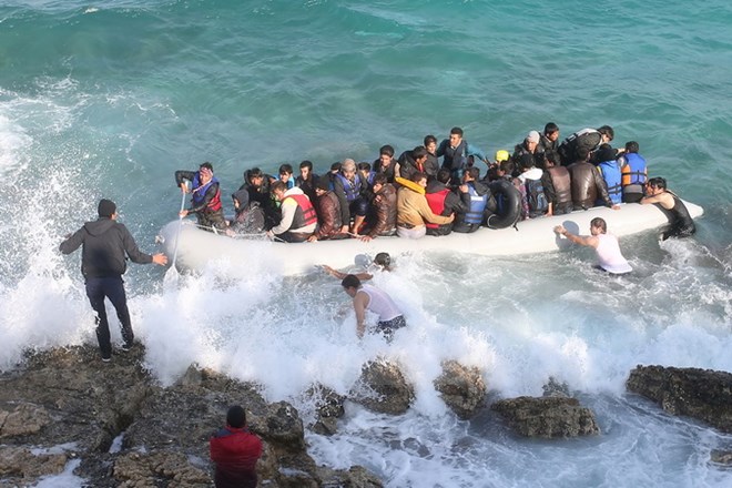 18 người thiệt mạng do chìm thuyền trên vùng biển Aegean