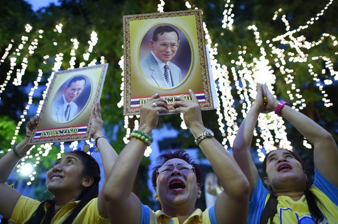 Nhà Vua Thái Lan Bhumibol Adulyadej trải qua ca phẫu thuật tim