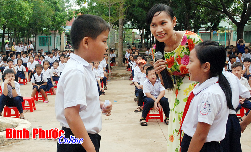 633 học sinh trường Tiểu học Tân Xuân C được tập huấn kỹ năng sống