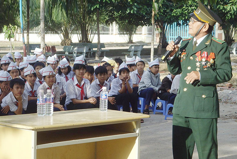 Nét đẹp Câu lạc bộ Ông kể cháu nghe