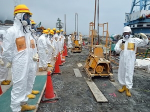 300 tấn nước siêu phóng xạ rò rỉ tại Fukushima 1