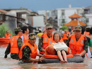 Mưa bão làm hơn 100 người thiệt mạng ở Trung Quốc