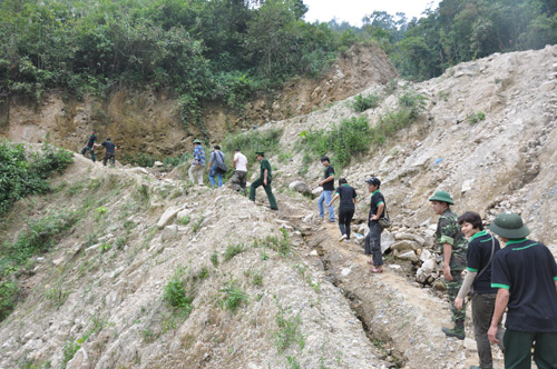 Đường lên Trạm kiểm soát biên phòng Gia Khâu, thuộc Đồn Sì Lờ Lầu