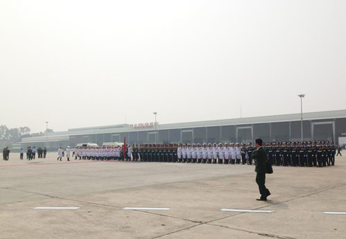 Lãnh đạo Đảng, Nhà nước và Quân đội nghiêm trang tiễn đưa linh cữu Đại tướng Võ Nguyên Giáp về Quảng Bình