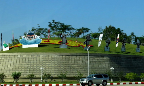 Tại c&aacute;c b&ugrave;ng binh đều c&oacute; trang tr&iacute; linh vật SEA Games