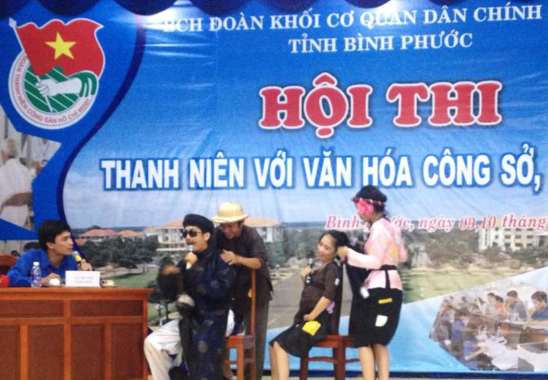 Hội thi “Thanh niên với văn hóa công sở”