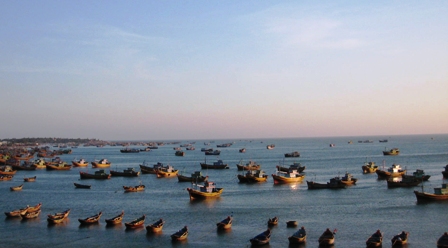 Tên gọi Mũi Né xuất phát từ việc ngư dân đánh cá, mỗi khi đi biển gặp bão,  thường đến đây nương náu. 