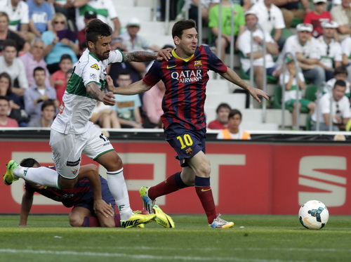 Barcelona bị Elche cầm hòa 0-0