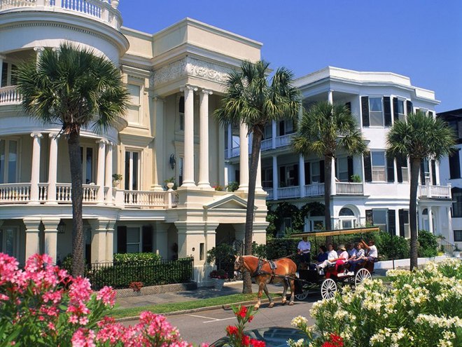 Thị trấn với bề dày lịch sử cùng ẩm thực ngon đáng kinh ngạc là những nét chính mà nhiều du khách đã chọn Charleston làm điểm đến yêu thích của mình.