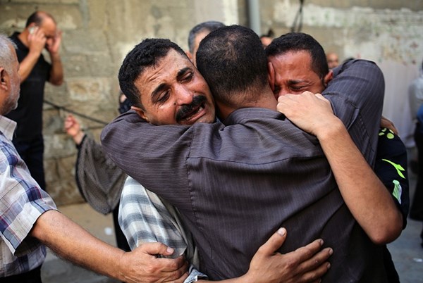 Trong thời gian lệnh ngừng bắn 72 giờ, người dân ở Gaza sẽ nhận được sự hỗ trợ nhân đạo cần thiết, cho phép chôn cất những người thiệt mạng, chăm sóc người bị thương, sửa chữa các cơ sở hạ tầng bị hư hỏng hoặc phá hủy trong thời gian diễn ra giao tranh.