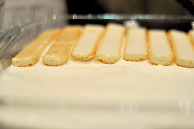Hình dáng của món bánh quy Pháp này giống như những ngón tay. Bánh lần đầu tiên được làm ra vào cuối thế kỷ 15 tại cung điện của Công tước Savoy, nơi chế biến nên những chiếc bánh dành riêng cho vua Pháp.