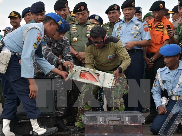 Indonesia trục vớt thành công hộp đen