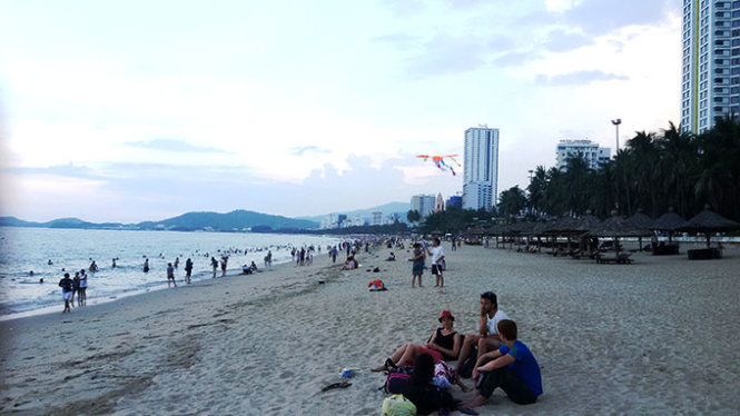 ​Sẽ có bãi tắm đêm ở Nha Trang