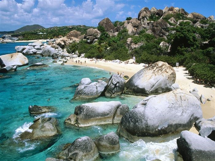 Bãi biển The Baths - Virgin Gorda, quần đảo Virgin thuộc Anh.