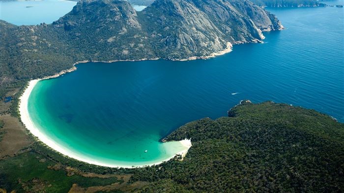 Bãi biển vịnh Wineglass - Tasmania, Australia.