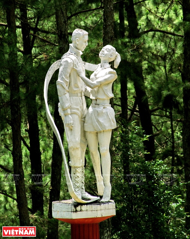 Tiểu cảnh l&atilde;ng mạn ở Thung lũng T&igrave;nh y&ecirc;u.