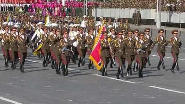 Binh sĩ Triều Tiên  lễ duyệt binh ngày 10-10. Ảnh chụp màn hình.