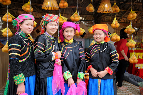Trang phục truyền thống dân tộc H' Mông.