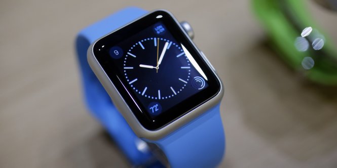 Phiên bản Apple Watch Sport dây nhựa - Ảnh: Huffington Post