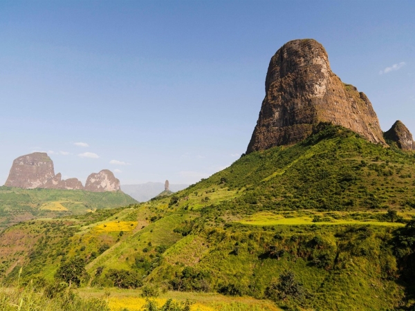Ethiopia: Nếu muốn gây ấn tượng với bạn bè, bạn nên thử tới nghỉ dưỡng tại núi Simein của Ethiopia và đem về những câu chuyện ấn tượng về thiên nhiên hoang dã nơi đây.