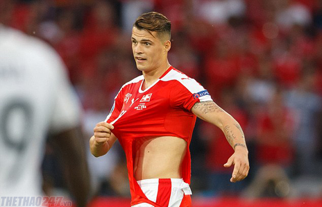 EURO 2016, Pháp 0-0 Thụy Sĩ, kết quả Pháp hòa Thụy Sỹ, bóng rách, áo rách, Granit Xhaka, bóng rách trận Pháp