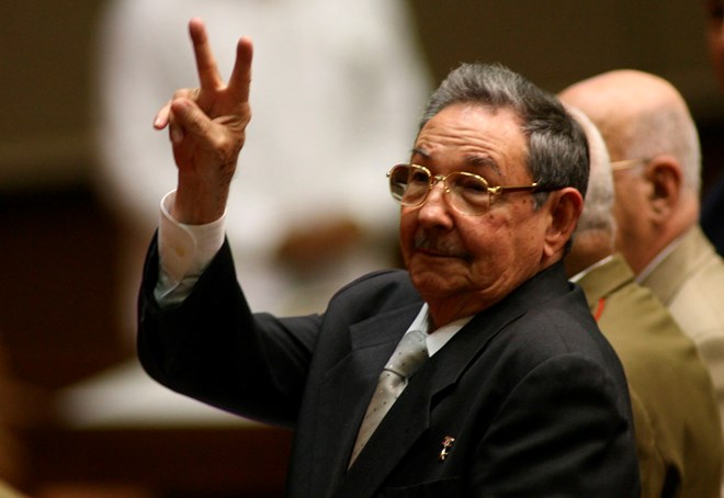 Chủ tịch Cuba Raul Castro chúc mừng ban lãnh đạo Việt Nam