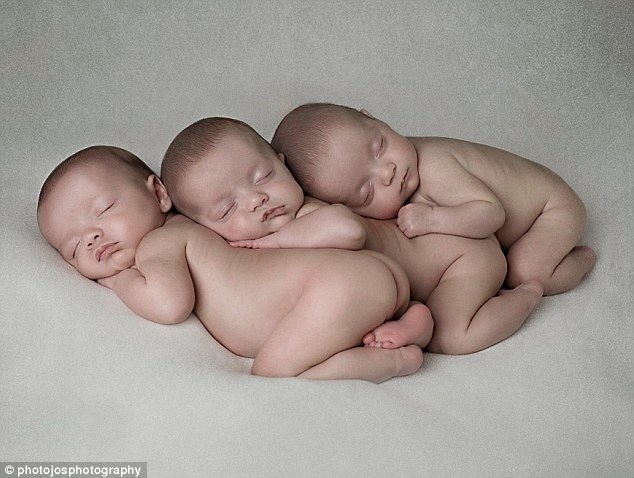 Trường hợp sinh ba giống nhau cả bộ DNA của Roman, Rocco and Rohan Tierney rất hiếm khi xảy ra, tỷ lệ xuất hiện trong cuộc sống chỉ là 1/200 triệu. (Nguồn: Dailymail)