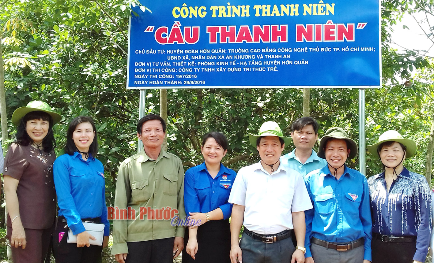 Công trình “Cầu thanh niên” tại suối Chamry đi qua 2 xã An Khương và Thanh An do Huyện đoàn Hớn Quản làm chủ đầu tư