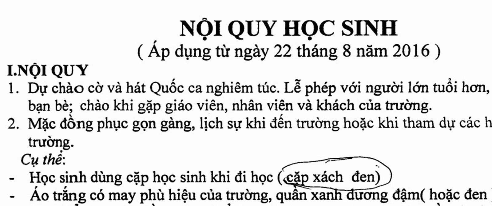 Sao phải cặp màu đen?