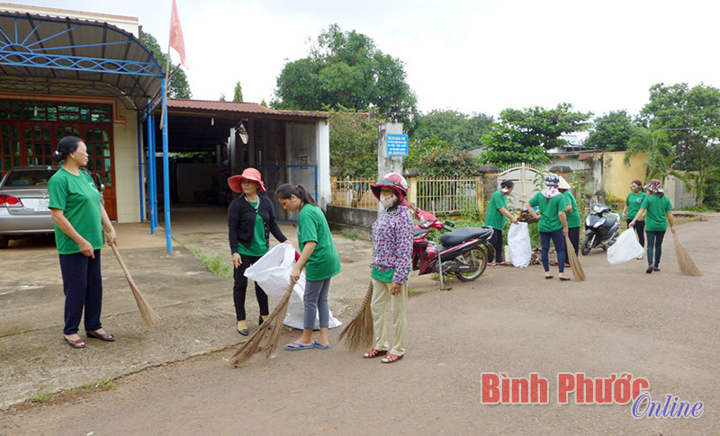 Ra mắt Câu lạc bộ “Phụ nữ Tân Phú bảo vệ môi trường”