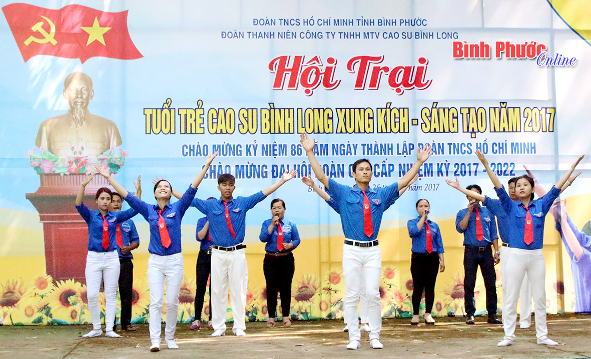 Đoàn thanh niên Cao su Bình Long tổ chức hội trại xung kích