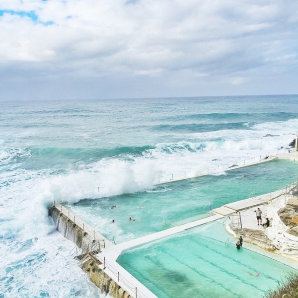 Bể bơi giữa biển khơi - nơi h&uacute;t kh&aacute;ch bậc nhất ở Sydney