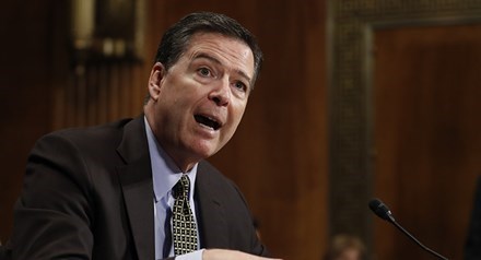 Cựu Giám đốc FBI James Comey. Ảnh: AP