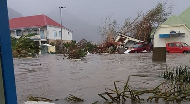 Siêu bão Irma hoành hành ở Caribe xô đổ nhiều kỷ lục thời tiết